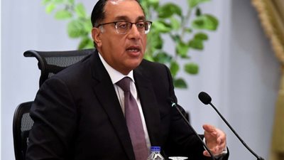 رئيس الوزراء يعتذر إلى طبيبة سوهاج.. حقك عليا