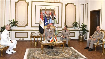 القائد العام ورئيس الأركان يلتقيان رئيس هيئة الأركان العامة الفرنسي