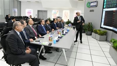 وزير البترول يتابع العملية التشغيلية لمركز التحكم القومى للغاز بـ جاسكو