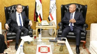 وزير النقل يبحث مع السفير الألماني تعزيز التعاون المشترك