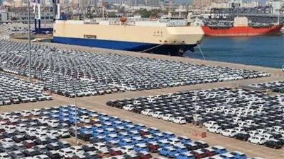 السيارات الكهربائية والروبوتات الصناعية تعززان نمو الصادرات الصينية