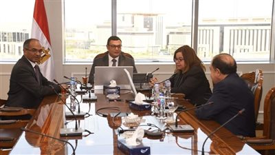 الشربيني يتابع موقف تنفيذ الوحدات السكنية ضمن المبادرة الرئاسية 