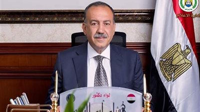 محافظ أسيوط يتدخل لإنقاذ مريضة وتحويلها لوحدة الغسيل الكلوى بمستشفى الإيمان العام 