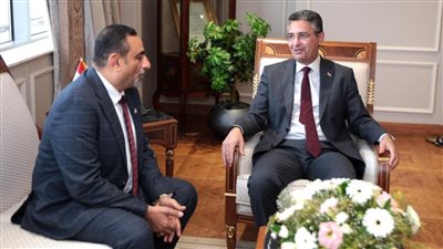 وزير التموين يلتقى رئيسي غرفة صناعة الحبوب وشعبة المخابز| تفاصيل 