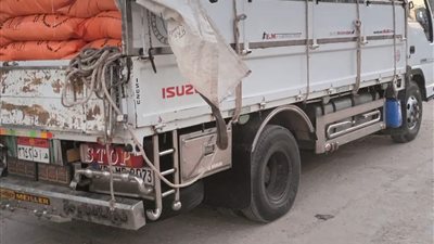 قبل بيعها في السوق السوداء.. ضبط 9 أطنان  سماد مدعم بأسيوط 