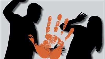 العنف الأسري.. القلق والعزلة مؤشران خطيران على مستقبل الأطفال
