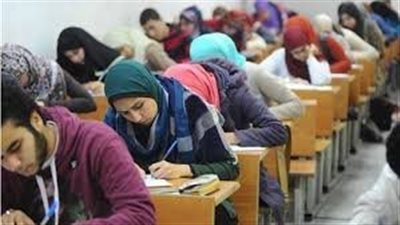 6400 طالب وطالبة يؤدون امتحانات الثانوية العامة داخل 18 لجنة ببورسعيد