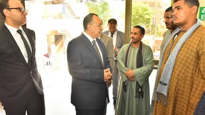 محافظ أسيوط يزور معهد جنوب مصر للأورام ويشيد بتجهيزاته وجودة الخدمات المقدمة للمواطنين