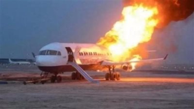 السعودية: نجاة 194 راكبًا من حريق مفاجئ في طائرة مصرية بمطار الملك فهد 