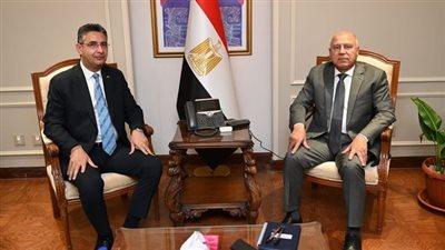 وزيرا الصناعة والتموين يبحثان التعاون لتيسير نقل وتداول السلع الغذائية