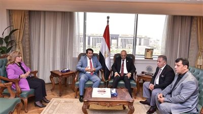 وزير العمل يستقبل وفداً من النقابة العامة للعاملين بالبترول والكيماويات الأردنية 