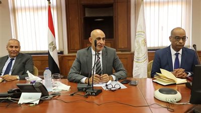 وزير التعليم يناقش سبل تحسين وتطوير المنظومة التعليمية 