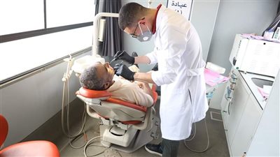 بالصور..٢٩٨٠ مريض يتلقى العلاج والكشف بقافلة المركز القومي للبحوث بمنيا القمح بمحافظة الشرقية