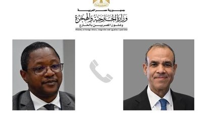 وزير الخارجية يبحث هاتفياً مع وزير خارجية بوركينا فاسو تعزيز التعاون بين البلدين