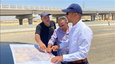 رئيس جهاز القاهرة الجديدة يتفقد مشروعات الطرق والمرافق بمناطق الامتداد الجنوبي للمدينة