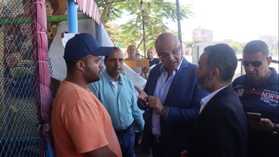 محافظ القليوبية يشرف على إزالة التعديات لإستكمال ممشى أهل مصر ببنها