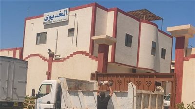  محافظ كفرالشيخ يتابع أعمال تطوير ورفع كفاءة المنطقة الصناعية بمطوبس لتعزيز خدمات المستثمرين وتشجيع الإستثمار