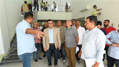 وزير الإسكان يتفقد اللمسات الأخيرة للانتهاء من تنفيذ فرع توثيق مدينة العلمين الجديدة المميز
