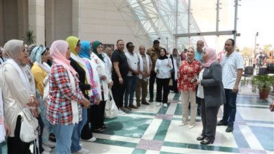 بالصور..مدينة الأبحاث العلمية ببرج العرب تستقبل فتيات ملتقى 