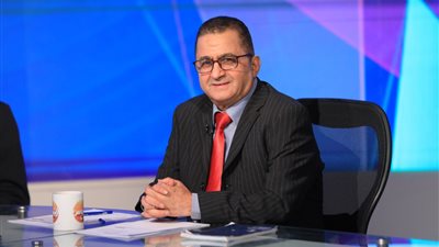 رئيس الحكام: متابعة مواقع التواصل قد تؤثر على قرارات الحكام في مباريات الأهلي والزمالك