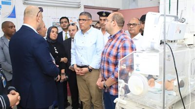 محافظ الجيزة يتفقد مستشفي أوسيم المركزي 