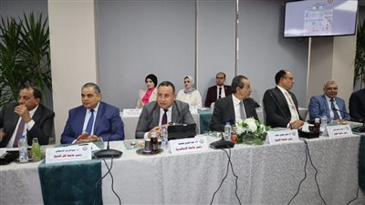 رئيس جامعة كفر الشيخ يشهد اجتماع المجلس الأعلى للجامعات المنعقد بمدينة العلمين