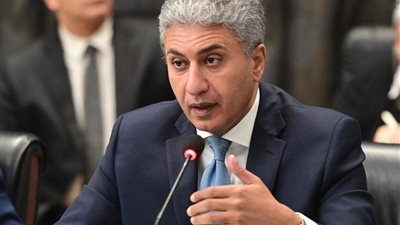 ٧٪ نمو في  أعداد الرحلات في المطارات السياحة     