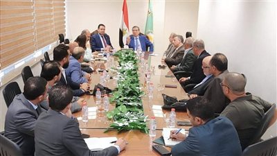 وزير الزراعة يؤكد على أهمية نشر ثقافة استنباط البذور وإنتاج تقاوي محلية 