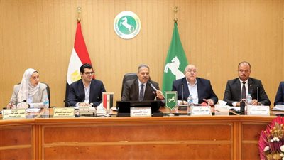 محافظ الشرقية يترأس اجتماع المجلس التنفيذي ويُشيد بالمبادرة الرئاسية