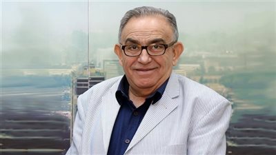 وفاة السيناريست الكبير عاطف بشاي بعد صراع مع المرض