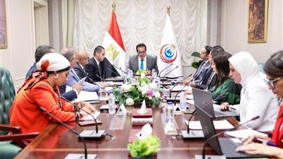 وزير الصحة يوجه بسرعة الأنتهاء من المنصة الإلكترونية الخاصة بالسياحة العلاجية 