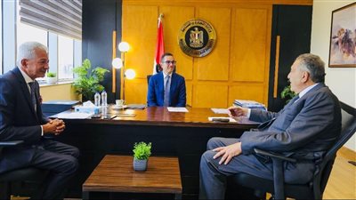 بحث التعاون لتحسين مناخ الأعمال وزيادة الصادرات وجذب الاستثمارات