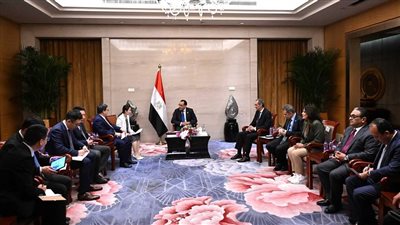 مدبولي:نجحنا في استقطاب عدد من الشركات الصينية المتخصصة في صناعة الهواتف المحمولة والتابلت