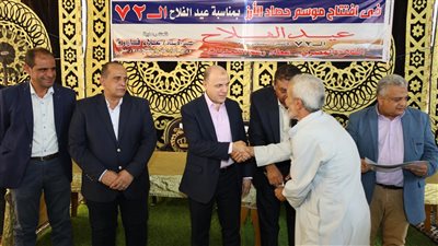 عبد المعطي: تسليم 20 عقد تقنين للمنتفعين من الإصلاح الزراعي و20 آله زراعية علي المزارعين بكفرالشيخ 