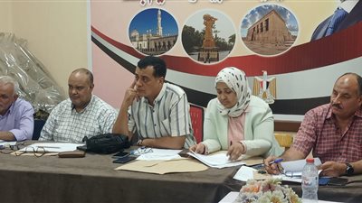 “ السيد ” يترأس لجنة المقابلات للوظائف الإشرافية بتعليم قنا