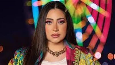 بوسي تحتفل بعيد ميلادها بالفرح والرقص..وظهور ابنها المفاجئ ورقصها معه على الترابيزة