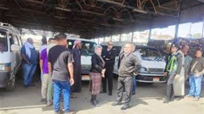 محافظ بني سويف: تعديل تعريفة سيارة الأجرة المتجهة إلى مجمع المواقف الجديد