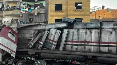 الصور الأولية من تصادم قطارين أمام الكوبرى الجديد بالشرقية ووقوع ضحايا وإصابات