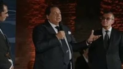 أحمد موسى: تكريم عالمي واحتفال عفوي بعيد ميلاد أبو العينين في فينيسيا