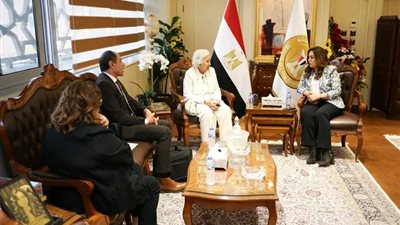 وزيرة التنمية تتابع جهود شركة 