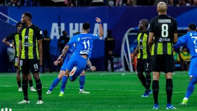 مواجهة نارية بين الإتحاد والهلال في دوري روشن