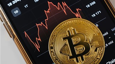 البيتكوين يقفز فوق 119 ألف دولار مع بدء الإغلاق الحكومي الأميركي