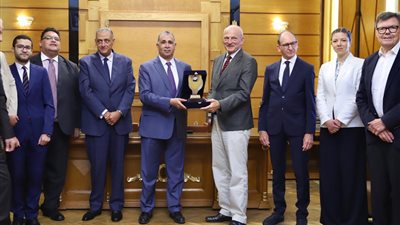 نقيب المحامين يستقبل وفدًا من غرفة التجارة بهامبورج ومؤسسة «LawCom» 