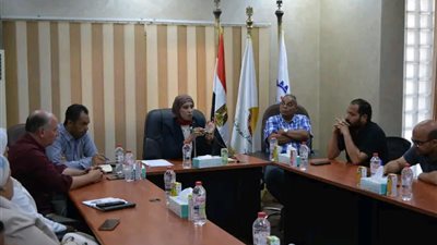 رئيس جهاز السويس الجديدة تلتقي مستثمري منطقة عتاقة للاستماع لطلباتهم ومقترحاتهم