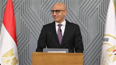 حقيقة إلغاء مادة الأحياء للصف الثاني الثانوي لعام 2025
