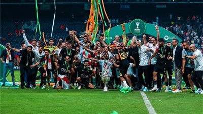 محمد بركات: الزمالك ظهر بمستوى جيد..وأستحق التتويج بالسوبر الأفريقي