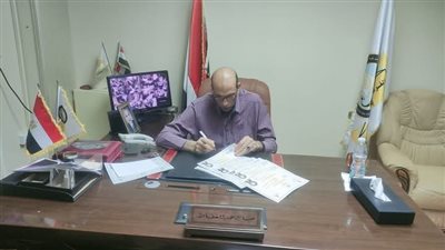  غرفة تجاره كفرالشيخ تسلم شهادات دورتى الاستيراد والتصدير