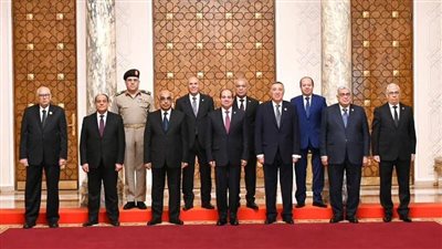 الرئيس السيسي يستقبل رؤساء الجهات والهيئات القضائية بحضور وزير العدل