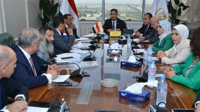وزير التموين يلتقي أعضاء 