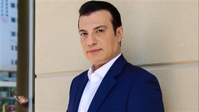 رجل أعمال مصري يتهم الفنان إيهاب توفيق بالنصب عليه